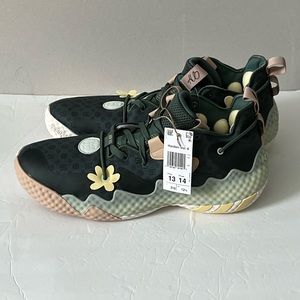 HARDEN VOL. 6 BASKETBALL SHOES size M 13